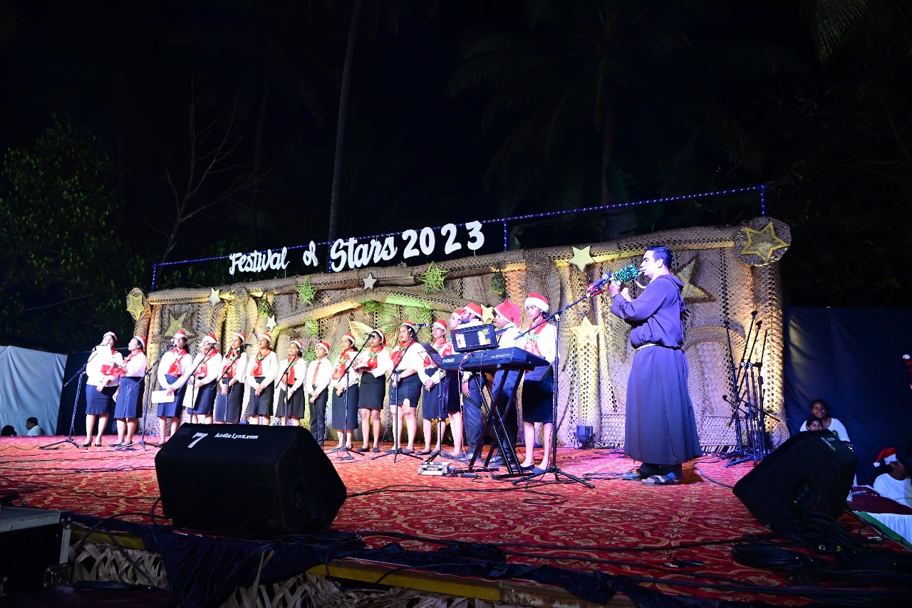 Festival of Stars choir performance